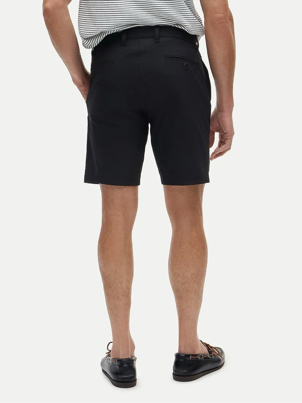 J. CREW 9